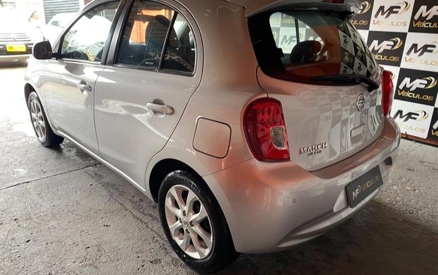 imagem-https://www.socarrao.com.br/sc-vehicle-images-prod/3667802/1788618553034-8414038_11_B_32533c3187.jpeg