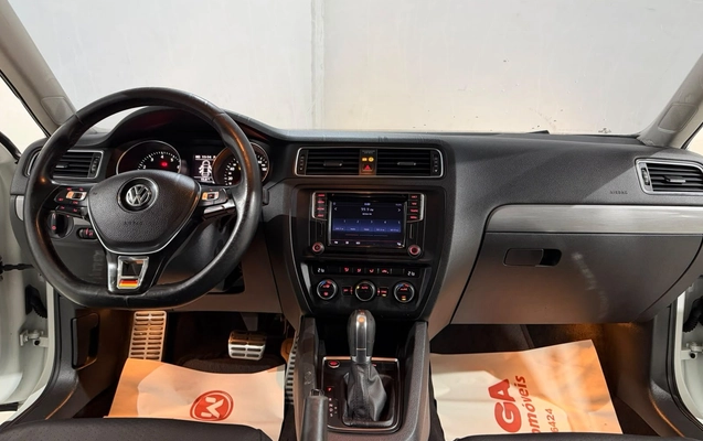 imagem-https://www.socarrao.com.br/sc-vehicle-images-prod/3668011/1789826720252-a19ac20fa6b84835b5cba3110dcfa44a_1788618815260.jpg