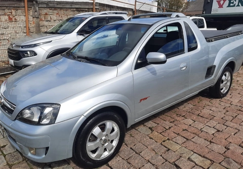 Chevrolet Montana 2008 Prata — foto 1 de 3