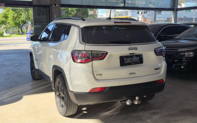 imagem-https://www.socarrao.com.br/sc-vehicle-images-prod/3668118/1790083622145-1f3e0e147b4d4cf484e264df6af60744_1790082825524.jpg