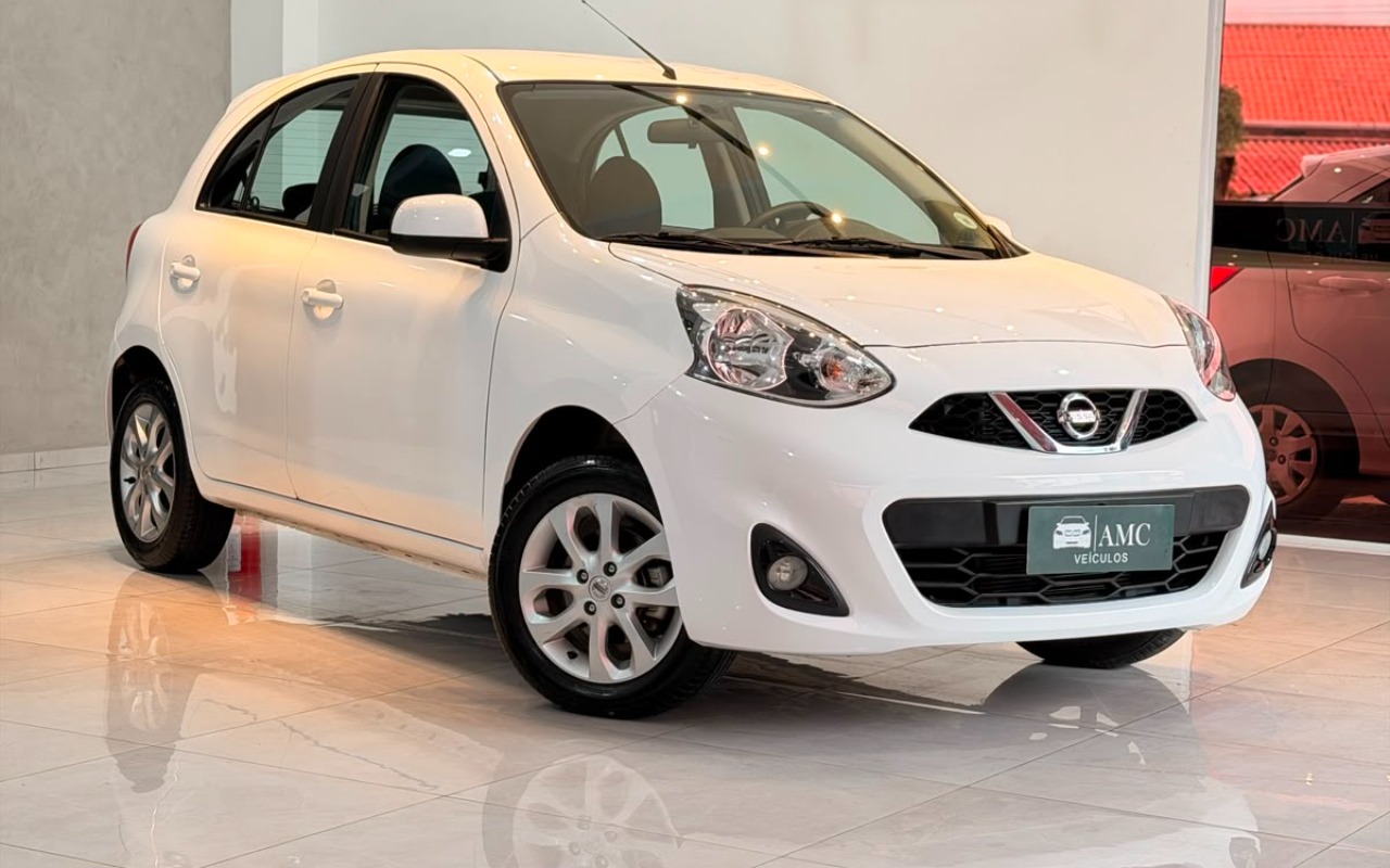 Nissan MARCH 2019 Branco — foto 1 de 3