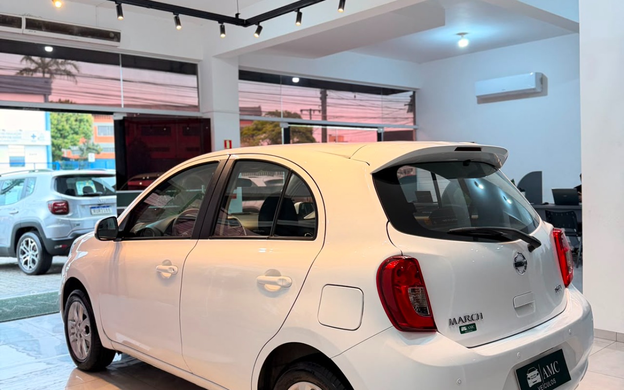 imagem-https://www.socarrao.com.br/sc-vehicle-images-prod/3668204/1788619832452-V2hhdHNBcHAgSW1hZ2UgMjAyNi0wOS0wNSBhdCAxMC40Ni40MS5qcGVn.jpeg