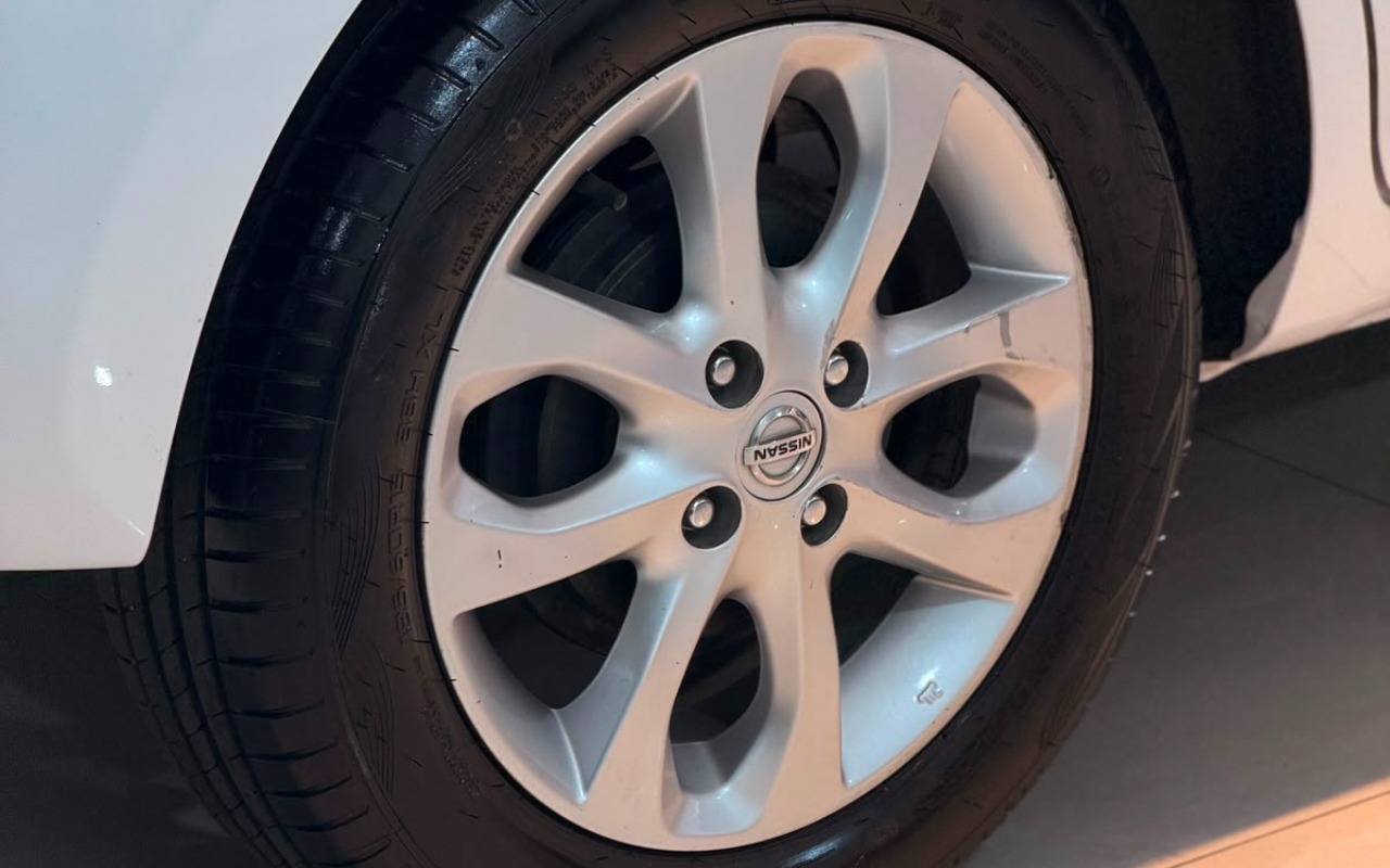 imagem-https://www.socarrao.com.br/sc-vehicle-images-prod/3668204/1788619833604-V2hhdHNBcHAgSW1hZ2UgMjAyNi0wOS0wNSBhdCAxMC40Ni40MSAoMikuanBlZw.jpeg
