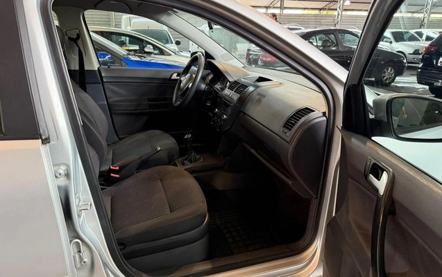 imagem-https://www.socarrao.com.br/sc-vehicle-images-prod/3668336/1788974944425-8453073_10_B_8798f45572.jpeg