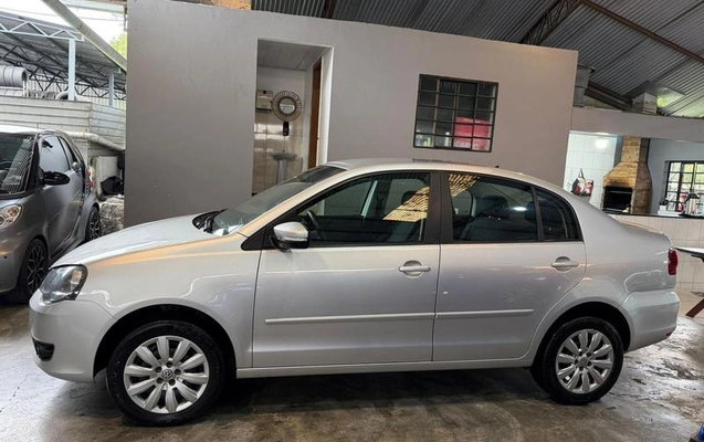 imagem-https://www.socarrao.com.br/sc-vehicle-images-prod/3668336/1788974944432-8453073_7_B_863407739e.jpeg