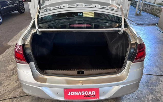 imagem-https://www.socarrao.com.br/sc-vehicle-images-prod/3668345/1788620151552-8087280_15_B_f613560ef5.jpeg