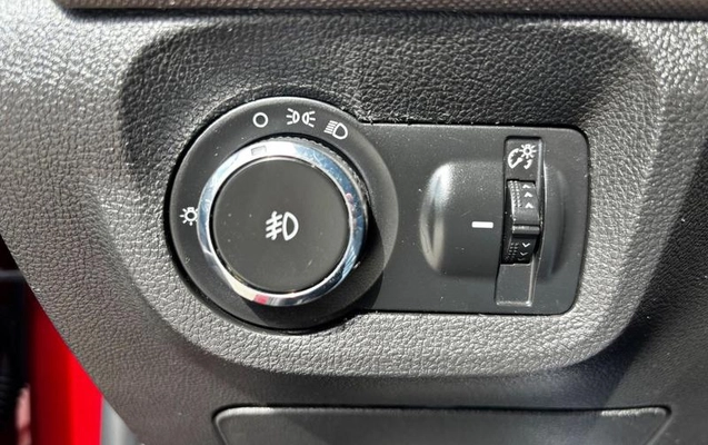 imagem-https://www.socarrao.com.br/sc-vehicle-images-prod/3668483/1788894008101-8446013_13_B_5efed67b28.jpeg