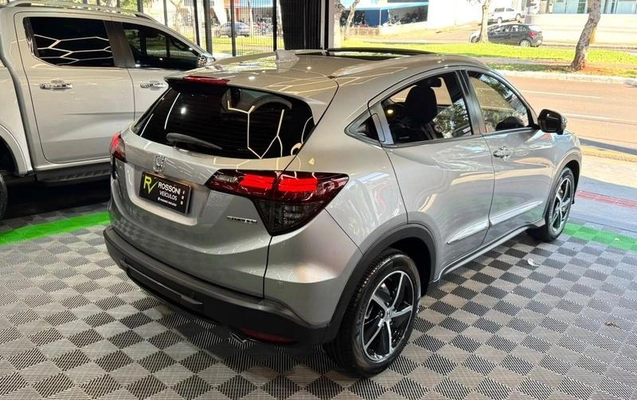 imagem-https://www.socarrao.com.br/sc-vehicle-images-prod/3668727/1789152198106-8454047_1_B_34abdb3fe6.jpeg
