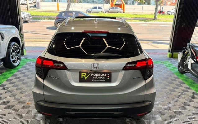 imagem-https://www.socarrao.com.br/sc-vehicle-images-prod/3668727/1789152198109-8454047_1_B_b87f980f0c.jpeg