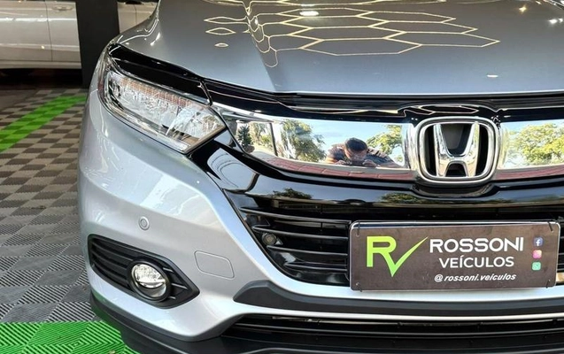 imagem-https://www.socarrao.com.br/sc-vehicle-images-prod/3668727/1789152198117-8454047_1_B_af5c05b524.jpeg