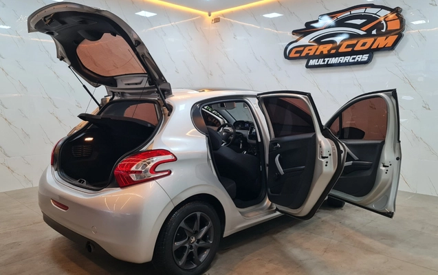imagem-https://www.socarrao.com.br/sc-vehicle-images-prod/3668908/1788621803658-MTQuanBn.jpg