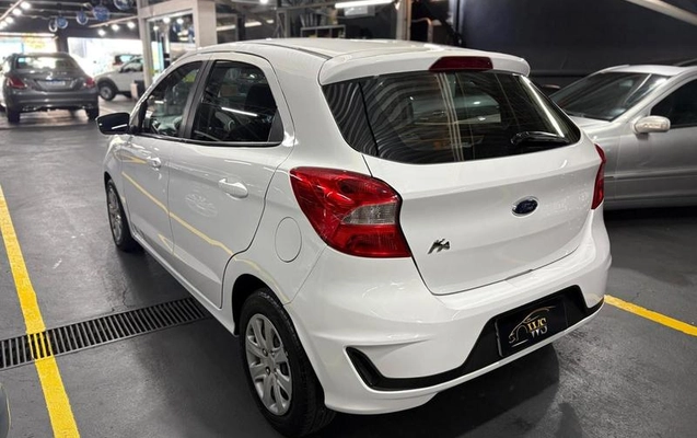 imagem-https://www.socarrao.com.br/sc-vehicle-images-prod/3669168/1790261748400-8454100_3_B_03831e04f4.jpeg