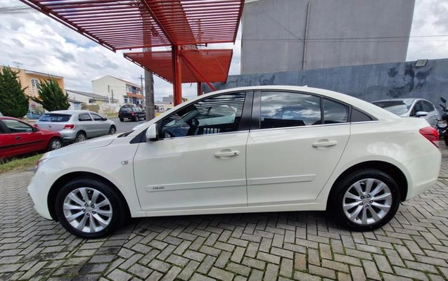imagem-https://www.socarrao.com.br/sc-vehicle-images-prod/3669284/1789220020450-8454156_16_B_7f173a942d.jpeg