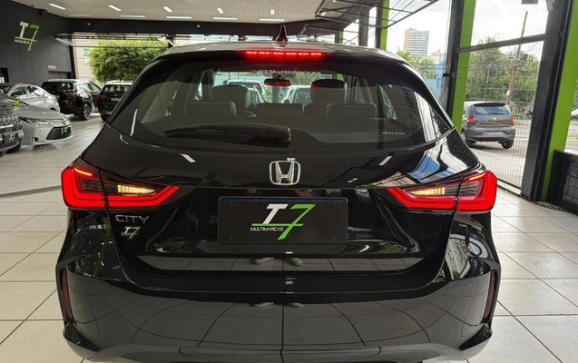 imagem-https://www.socarrao.com.br/sc-vehicle-images-prod/3669295/1788622810285-7944860_1_B_8671d61a40.jpeg
