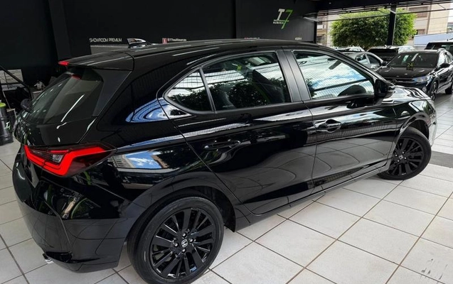 imagem-https://www.socarrao.com.br/sc-vehicle-images-prod/3669295/1788622810286-7944860_3_B_cb75a3fb61.jpeg