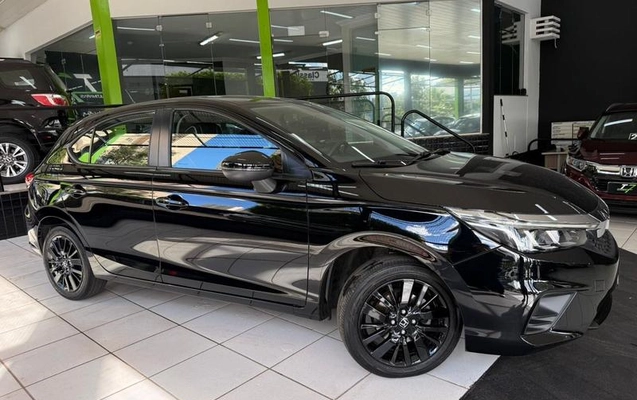 imagem-https://www.socarrao.com.br/sc-vehicle-images-prod/3669295/1788622810288-7944860_14_B_fb46154f59.jpeg
