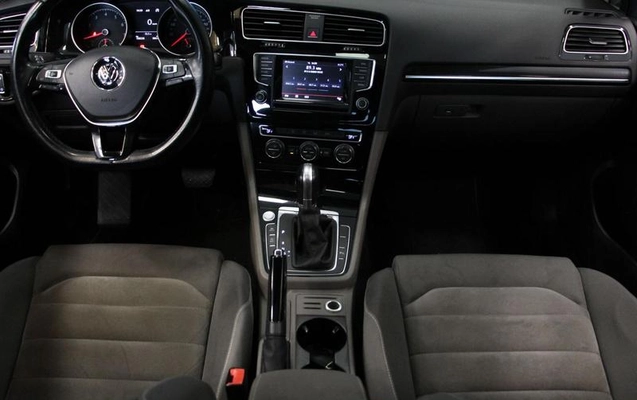 imagem-https://www.socarrao.com.br/sc-vehicle-images-prod/3669378/1789066397492-8453840_5_B_14716d76e0.jpeg