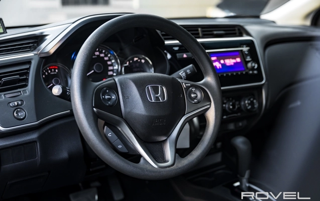 imagem-https://www.socarrao.com.br/sc-vehicle-images-prod/3669513/1788953797062-zLjZLGKN2fZXGFqu5thNGpBLImgzx4Qm.jpg