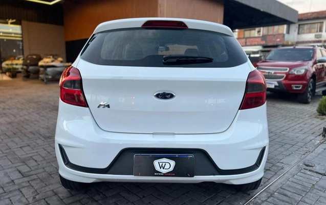 imagem-https://www.socarrao.com.br/sc-vehicle-images-prod/3669603/1789221901502-8453385_6_B_2a44395d1a.jpeg