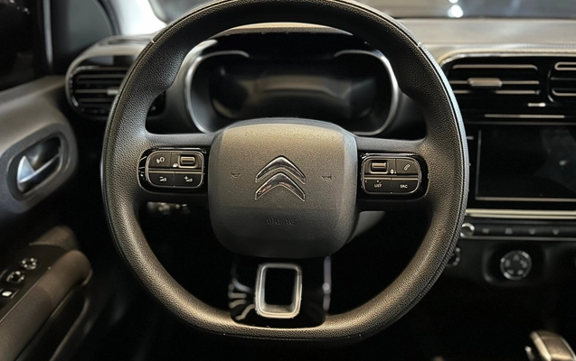 imagem-https://www.socarrao.com.br/sc-vehicle-images-prod/3669829/1788624405876-6_060757.jpg