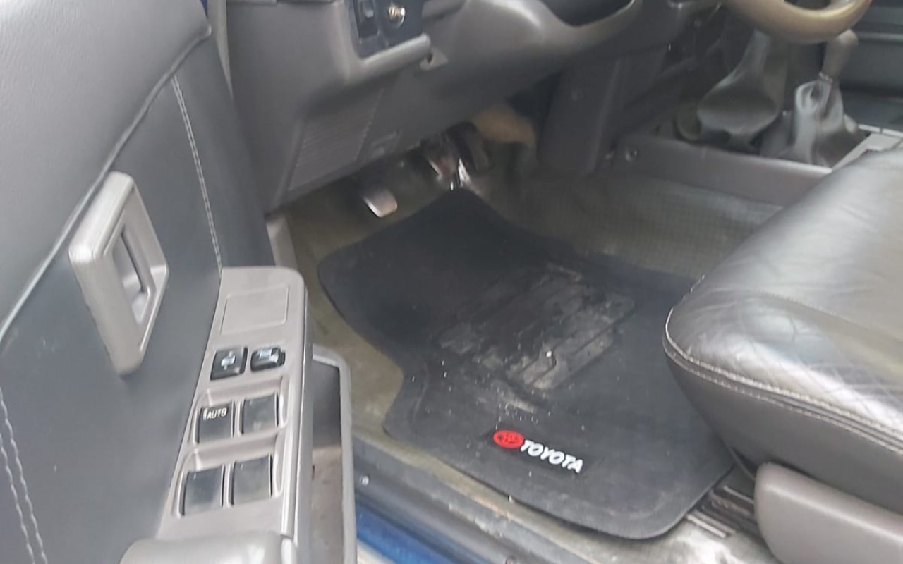imagem-https://www.socarrao.com.br/sc-vehicle-images-prod/3670167/1788625160285-V2hhdHNBcHAgSW1hZ2UgMjAyNi0wOS0wNSBhdCAxMi4yMS40NC5qcGVn.jpeg