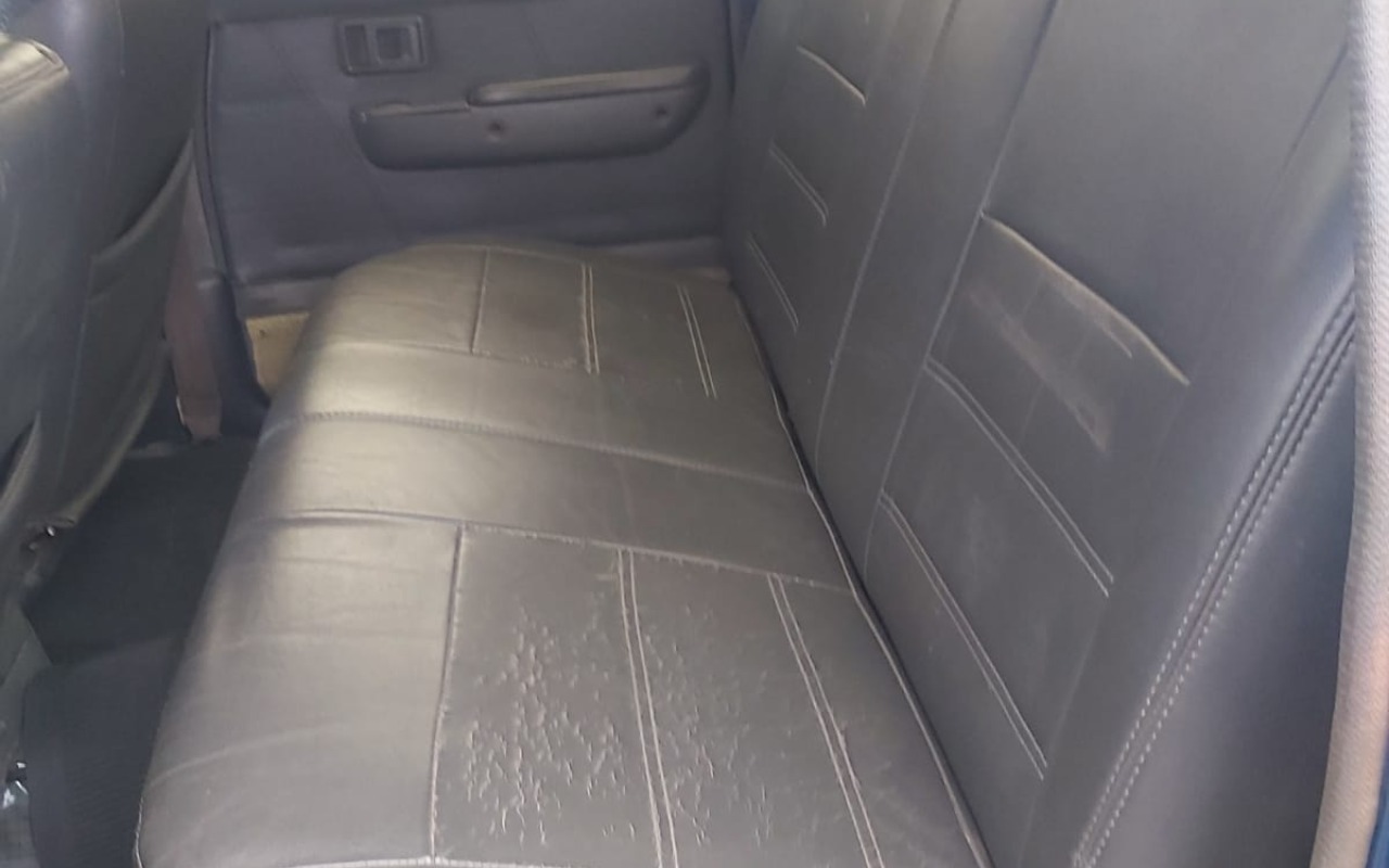 imagem-https://www.socarrao.com.br/sc-vehicle-images-prod/3670167/1788625160359-V2hhdHNBcHAgSW1hZ2UgMjAyNi0wOS0wNSBhdCAxMi4yMS40NSAoMSkuanBlZw.jpeg