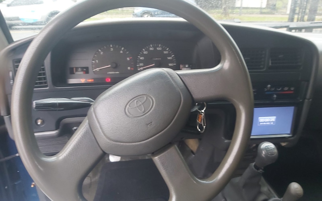 imagem-https://www.socarrao.com.br/sc-vehicle-images-prod/3670167/1788625160650-V2hhdHNBcHAgSW1hZ2UgMjAyNi0wOS0wNSBhdCAxMi4yMS40NiAoMykuanBlZw.jpeg