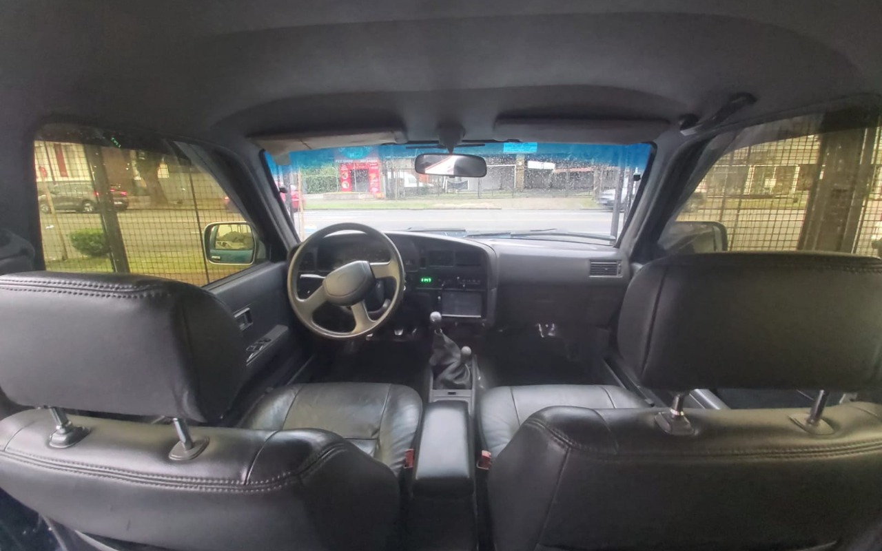 imagem-https://www.socarrao.com.br/sc-vehicle-images-prod/3670167/1788625160714-V2hhdHNBcHAgSW1hZ2UgMjAyNi0wOS0wNSBhdCAxMi4yMS40Ni5qcGVn.jpeg