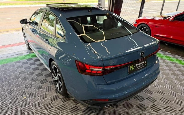 imagem-https://www.socarrao.com.br/sc-vehicle-images-prod/3670169/1788625189305-8453742_8_B_e7ede4d212.jpeg