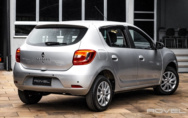 imagem-https://www.socarrao.com.br/sc-vehicle-images-prod/3670476/1789133014141-PioCYw9uobCZ90PdeUGl9Nh11poaIP6I.jpg