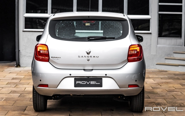 imagem-https://www.socarrao.com.br/sc-vehicle-images-prod/3670476/1789133014143-g8wKV5Jxxyw6mLwBJsBMwPjwCSgY2Wze.jpg