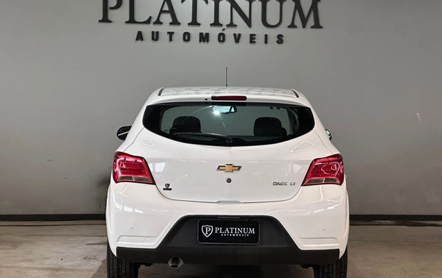 imagem-https://www.socarrao.com.br/sc-vehicle-images-prod/3670630/1788626439243-f976959101494306800c4b1db6022e3c_1788626166640.jpg