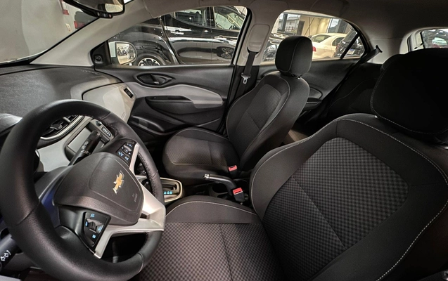 imagem-https://www.socarrao.com.br/sc-vehicle-images-prod/3670630/1788626439250-3ca8c71030cc4c6f92923fc3ac79446e_1788626166675.jpg