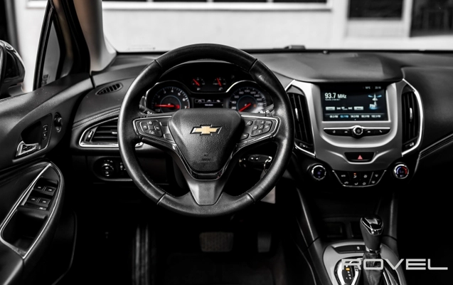 imagem-https://www.socarrao.com.br/sc-vehicle-images-prod/3671030/1789473310179-6JGGHldFJ0zTUiBgQishHRQF4bW0uae6.jpg