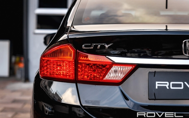 imagem-https://www.socarrao.com.br/sc-vehicle-images-prod/3671204/1789040748516-jIvEcYvphRbjg4CJM1aiz1uKTliGL5ca.jpg