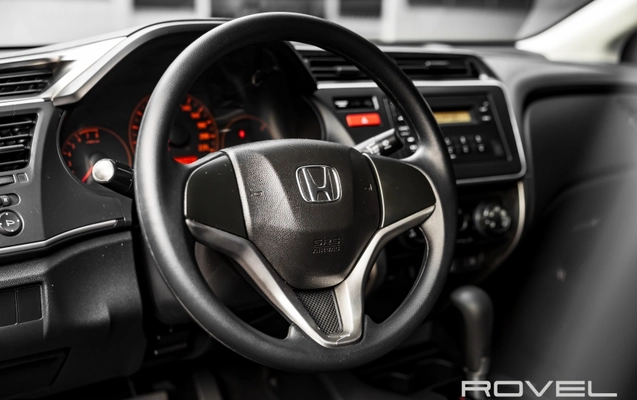 imagem-https://www.socarrao.com.br/sc-vehicle-images-prod/3671204/1789040748529-VRUf0WRp3LDbCF2VZHyapbgKkqTiwxuh.jpg