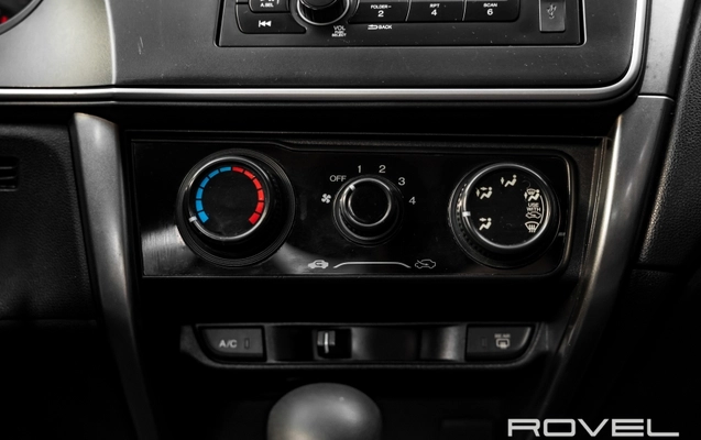imagem-https://www.socarrao.com.br/sc-vehicle-images-prod/3671204/1789040748540-zM8js5afsLgyvOSLmBhqgtPMo8o6iujc.jpg