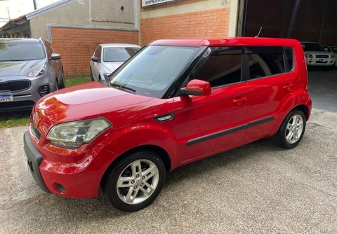 Kia SOUL 2012 Vermelho — foto 1 de 3