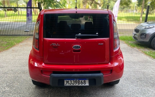 imagem-https://www.socarrao.com.br/sc-vehicle-images-prod/36713/1777036832985-TGgXbbKv4gqTrIR2mu2VDONlEHt6mtEX.jpg