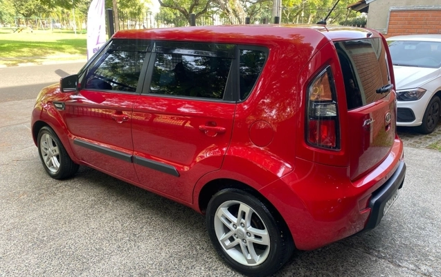 imagem-https://www.socarrao.com.br/sc-vehicle-images-prod/36713/1777036832987-7BRPX0c0QCtm2uuMAUm3EpBDdJKAjNwl.jpg