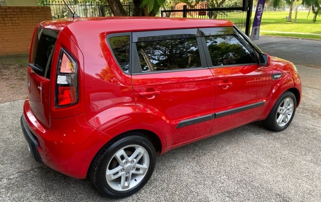 imagem-https://www.socarrao.com.br/sc-vehicle-images-prod/36713/1777036832988-T2bZuEIsPWrEjH4qAmi52MBj9ErzhLFb.jpg