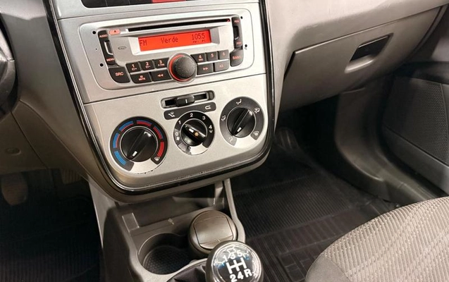 imagem-https://www.socarrao.com.br/sc-vehicle-images-prod/3671334/1789589075845-8450323_16_B_0eee32a0bd.jpeg