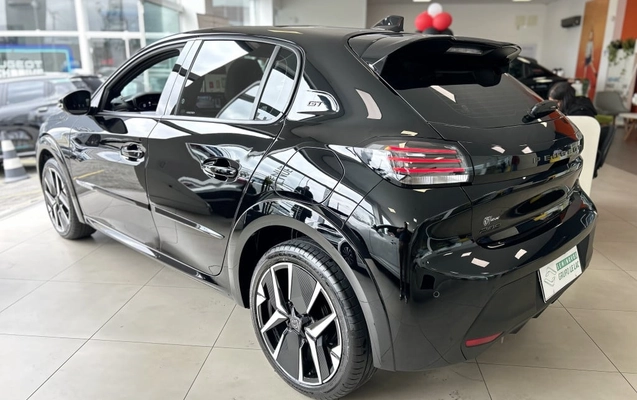 imagem-https://www.socarrao.com.br/sc-vehicle-images-prod/3671555/1789223198919-vehicle_image_1789223113_211ab9fddc558b5e72c5b1b1e9b303b3.jpeg