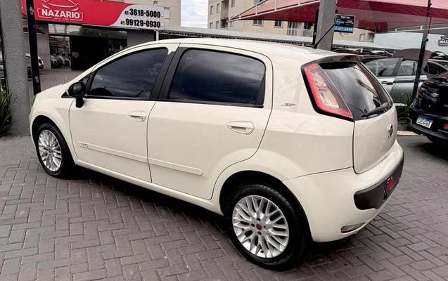imagem-https://www.socarrao.com.br/sc-vehicle-images-prod/3671575/1788628527001-8346583_12_B_daa74871f4.jpeg