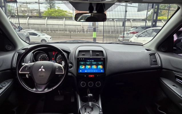 imagem-https://www.socarrao.com.br/sc-vehicle-images-prod/3671630/1789773342123-smYl9qVuSlMQQlbaMqsmRtDZH4G4ZTuG.jpg