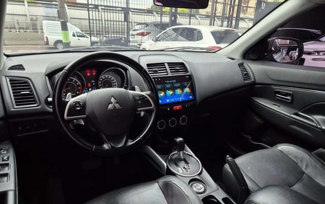 imagem-https://www.socarrao.com.br/sc-vehicle-images-prod/3671630/1789773342125-qFR24KDy1NXh6uzl8GEzLoNpBfZQ3DTn.jpg