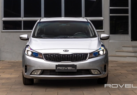 Kia Cerato 1.6 16V Aut. 2019 Prata — foto 1 de 3