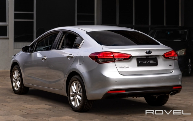imagem-https://www.socarrao.com.br/sc-vehicle-images-prod/3671790/1789485622390-SVAke5lm93y72V8tb9Bnu5TeQ4cLg2al.jpg