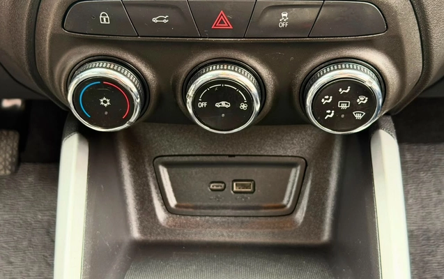 imagem-https://www.socarrao.com.br/sc-vehicle-images-prod/3671796/1788629365799-V2hhdHNBcHAgSW1hZ2UgMjAyNi0wOS0wNSBhdCAxMS41MS40NSAoMSkuanBlZw.jpeg