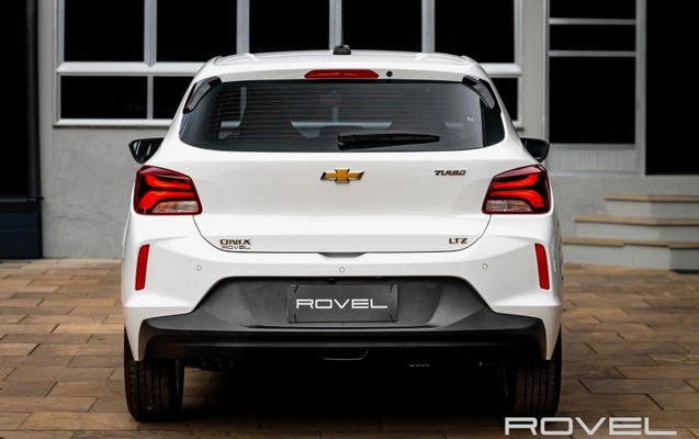 imagem-https://www.socarrao.com.br/sc-vehicle-images-prod/3672014/1789043217441-LxIH86fdm8PI0qzaXlFXjZ2BvOt8TOAl.jpg